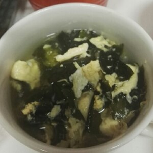 うどんスープでわかめと玉子スープ(*^^*)
